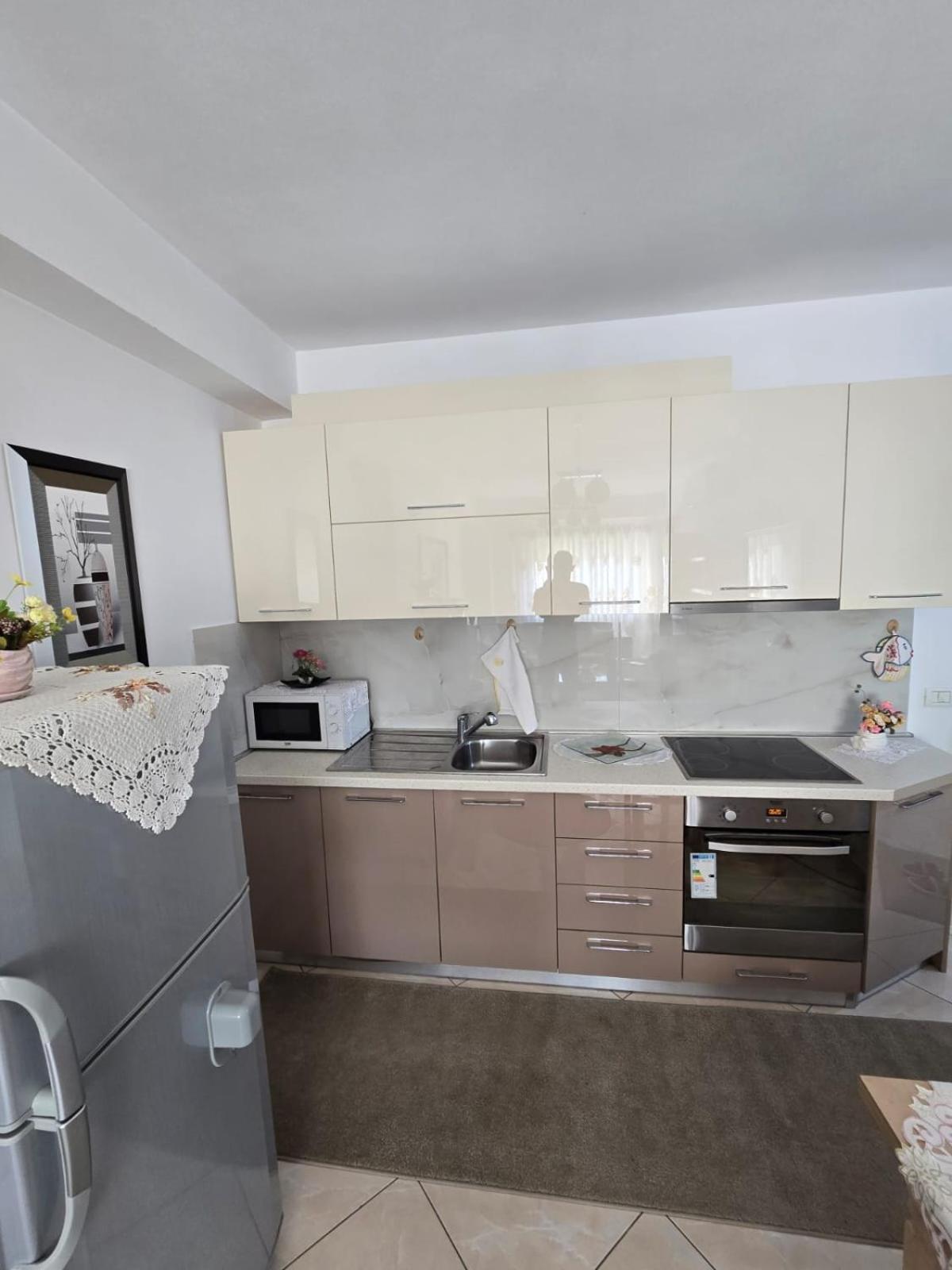 Appartement Holiday Home Durres Durrës